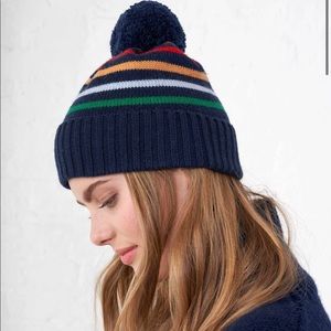 La Ligne Pom Pom beanie